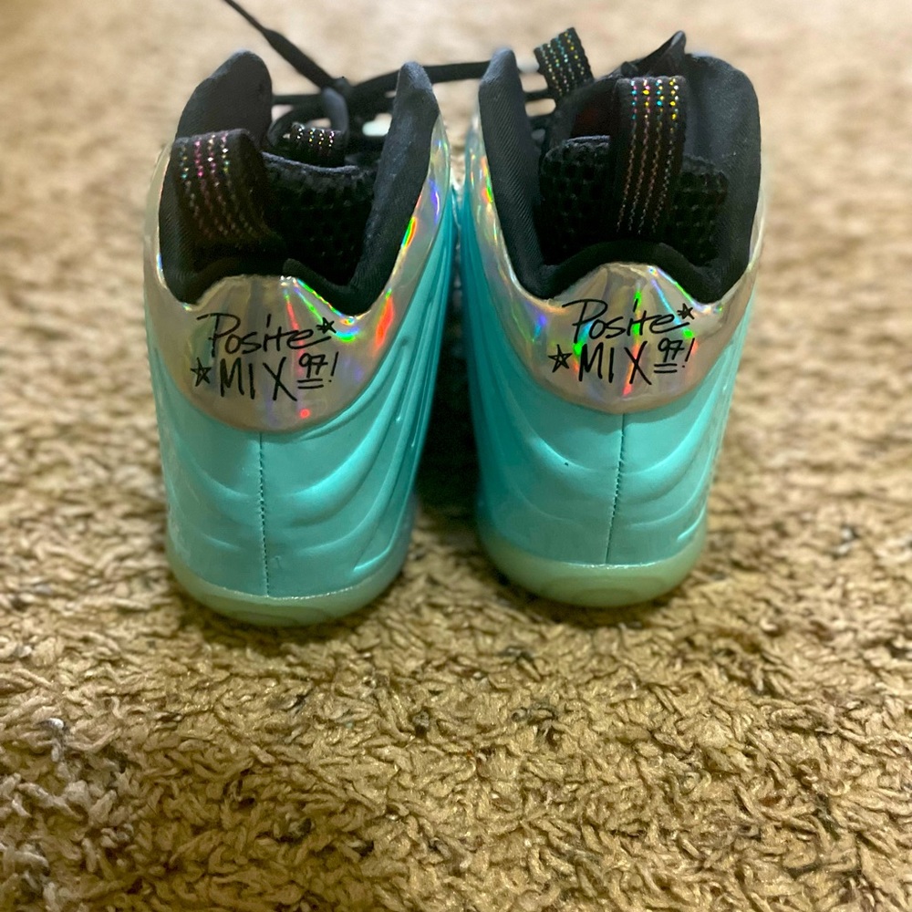 Nike Foamposite  youth size 3 - Picture 2 of 2